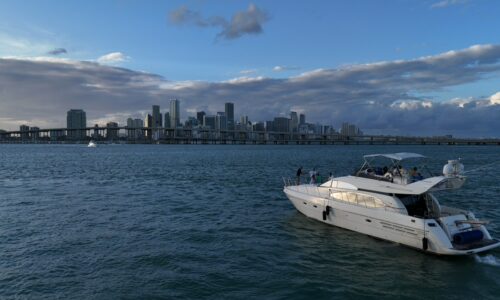 %Miami Yacht Rentals%